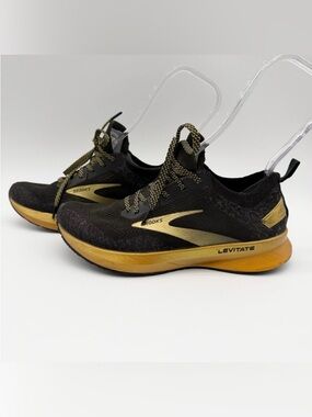 Brooks Levitate 4 Black and Gold Color Athletic Running Walking Shoes Size 7.5